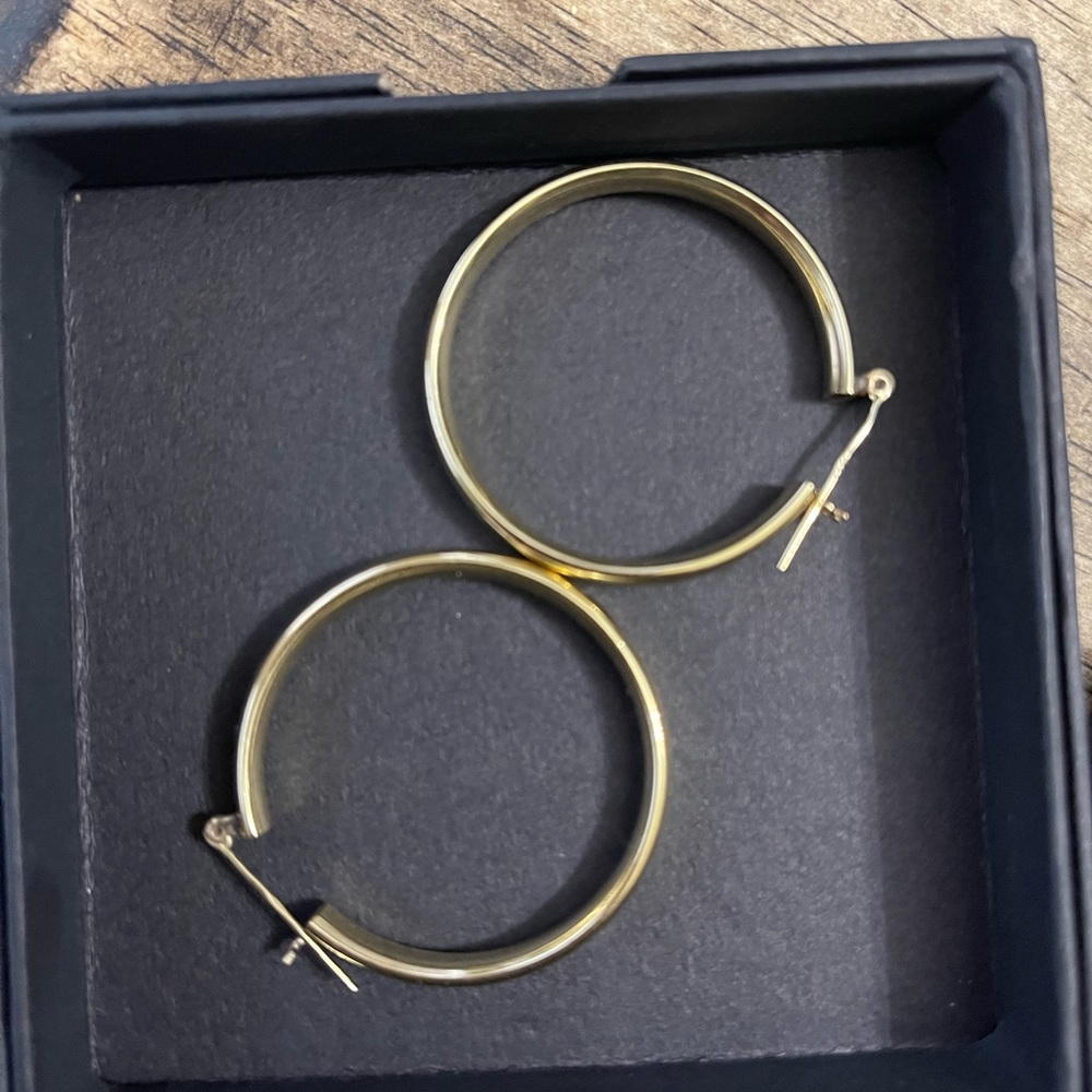 14kt solid gold hoops